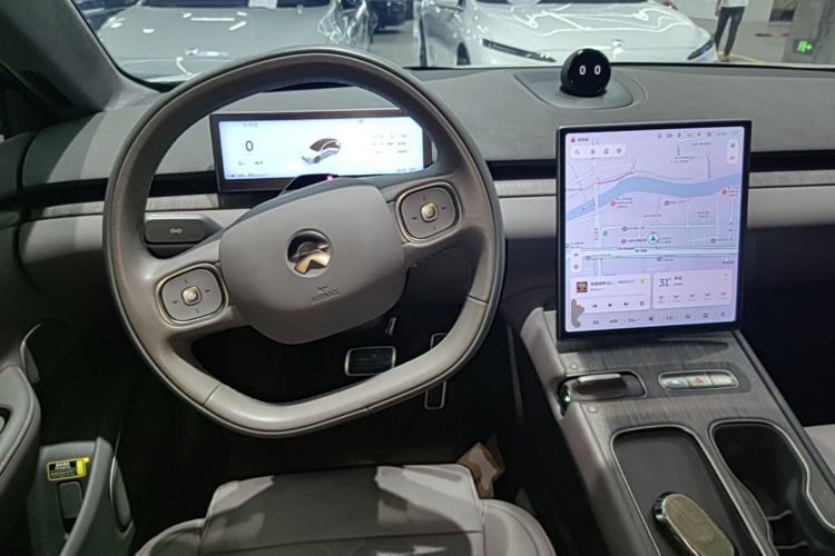 Used Nio ET7 2024 75 kWh Executive Signature Edition Steering Wheel