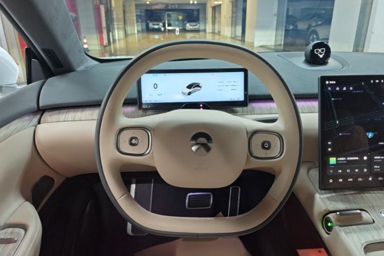 Used Nio ET7 2024 75 kWh Executive Signature Edition Steering Wheel