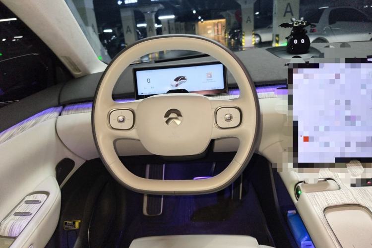 Used Nio ET7 2024 75 kWh Executive Edition Steering Wheel