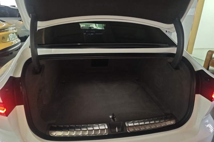 Used Nio ET7 2024 75 kWh Executive Edition Trunk
