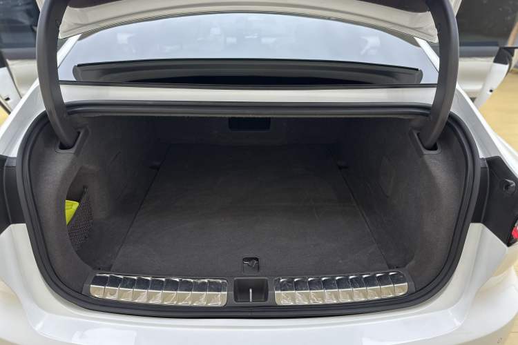 Used Nio ET7 2024 75 kWh Executive Edition Trunk
