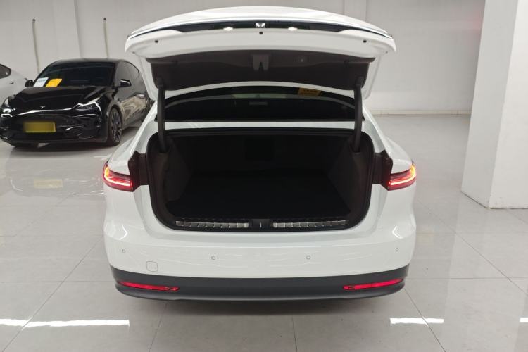 Used Nio ET7 2024 75 kWh Executive Signature Edition Trunk