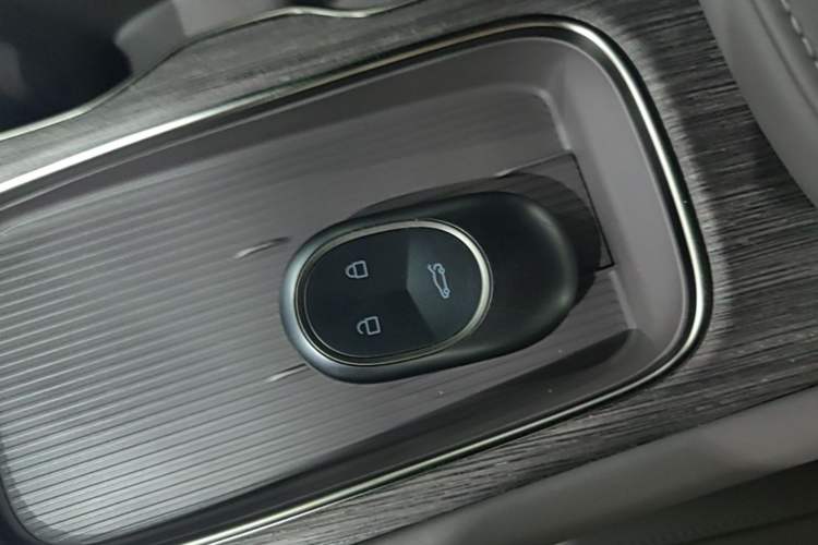 Used Nio ET7 2024 75 kWh Executive Signature Edition Vehicle Key