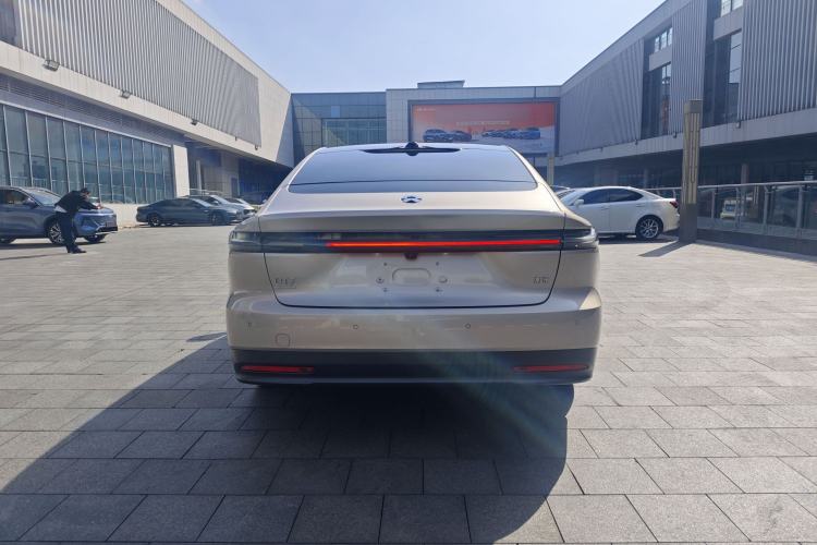 Used Nio ET7 2024 100kWh Executive Signature Edition Exterior 11