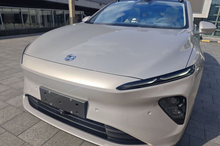Used Nio ET7 2024 100kWh Executive Signature Edition Exterior 2