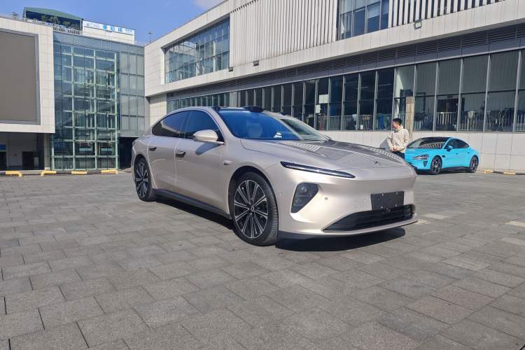 Used Nio ET7 2024 100kWh Executive Signature Edition Exterior 3