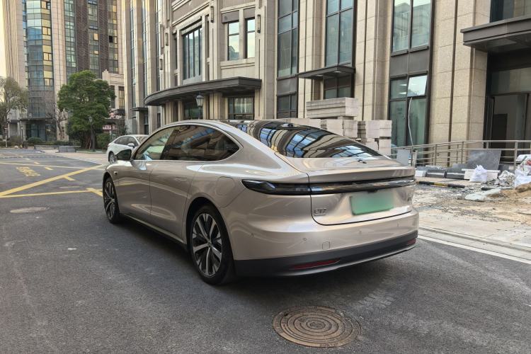 Used Nio ET7 2024 75 kWh Executive Edition Exterior 5
