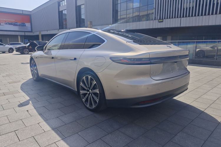 Used Nio ET7 2024 100kWh Executive Signature Edition Exterior 8