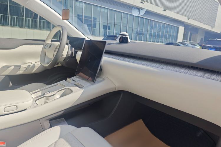 Used Nio ET7 2024 100kWh Executive Signature Edition Interior 2