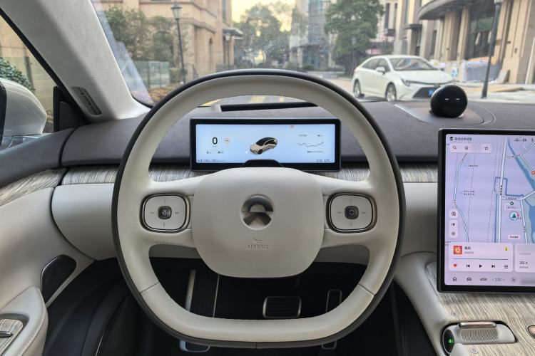 Used Nio ET7 2024 75 kWh Executive Edition Interior 6