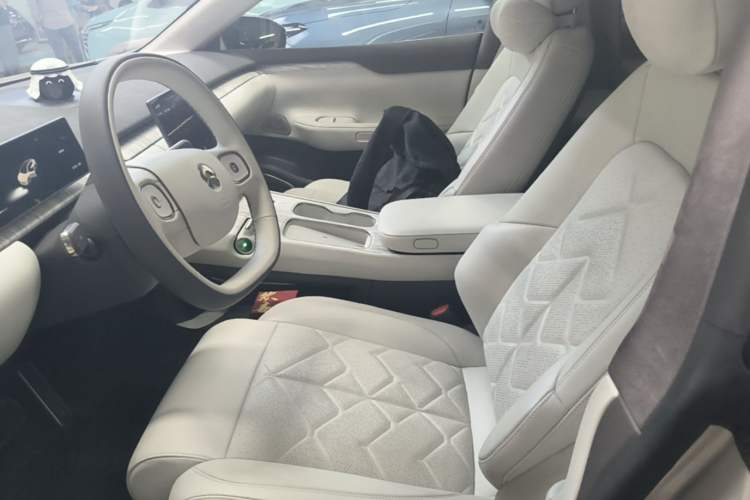 Used Nio ET7 2024 100kWh Executive Signature Edition Left Front Seat