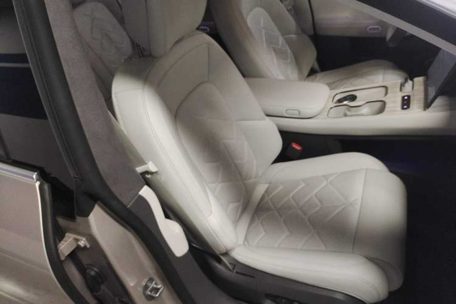 Used Nio ET7 2024 75 kWh Executive Edition Right Front Seat