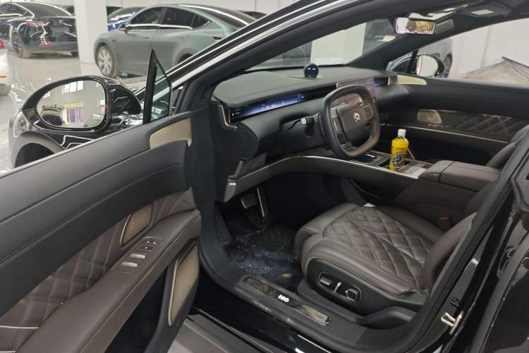Used Nio ET9 2025 100 kWh Driver Seat