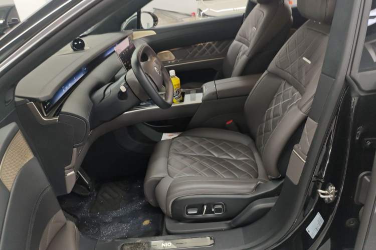 Used Nio ET9 2025 100 kWh Left Front Seat