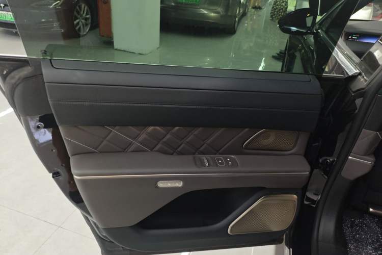 Used Nio ET9 2025 100 kWh Left Rear Door Interior