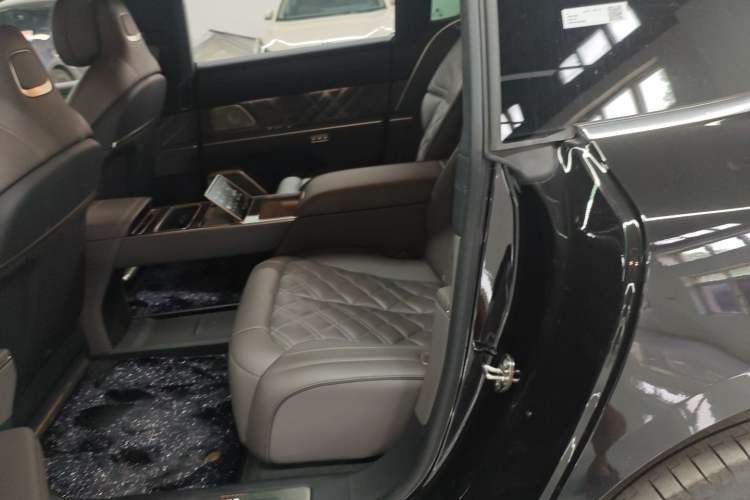 Used Nio ET9 2025 100 kWh Left Rear Seat