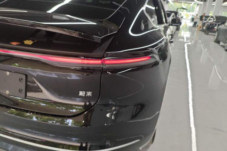 Used Nio ET9 2025 100 kWh Right Rear Taillight