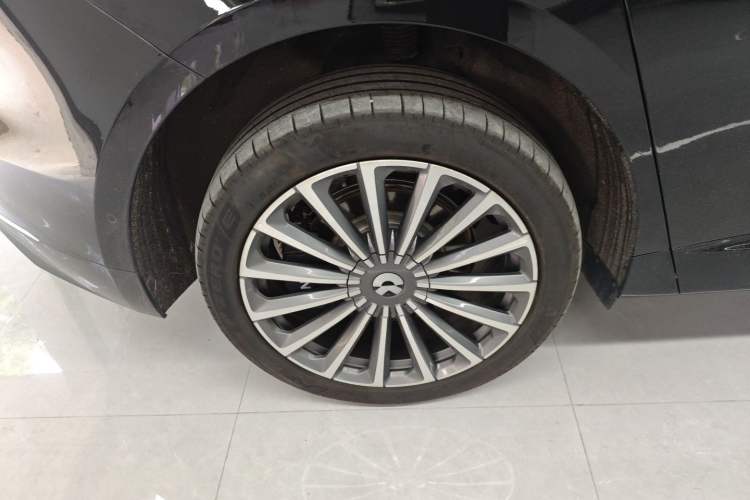 Used Nio ET9 2025 100 kWh Right Rear Wheel Hub