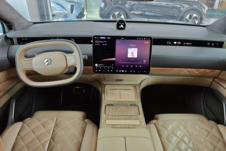 Used Nio ET9 2025 100kWh Signature Edition Center Console