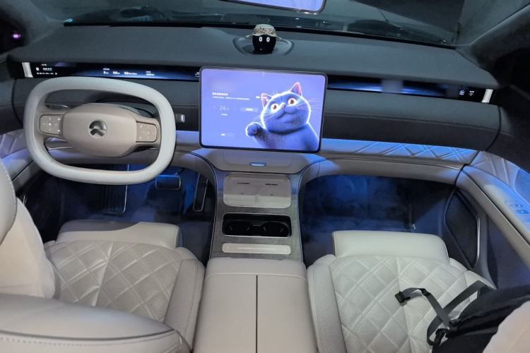Used Nio ET9 2025 100kWh Signature Edition Center Console