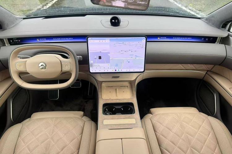 Used Nio ET9 2025 100kWh Signature Edition Center Console