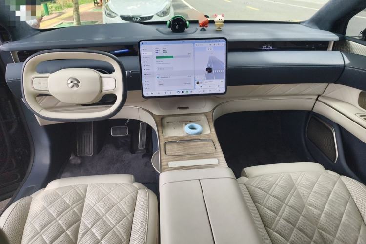 Used Nio ET9 2025 100kWh Signature Edition Center Console