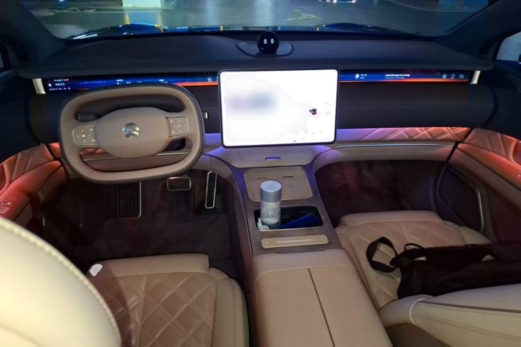 Used Nio ET9 2025 100kWh Signature Edition Center Console