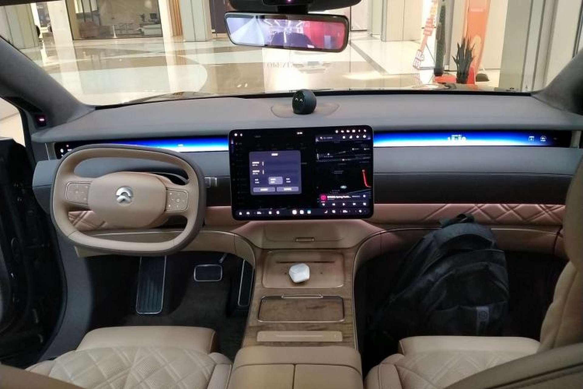 Used Nio ET9 2025 100kWh Signature Edition Center Console