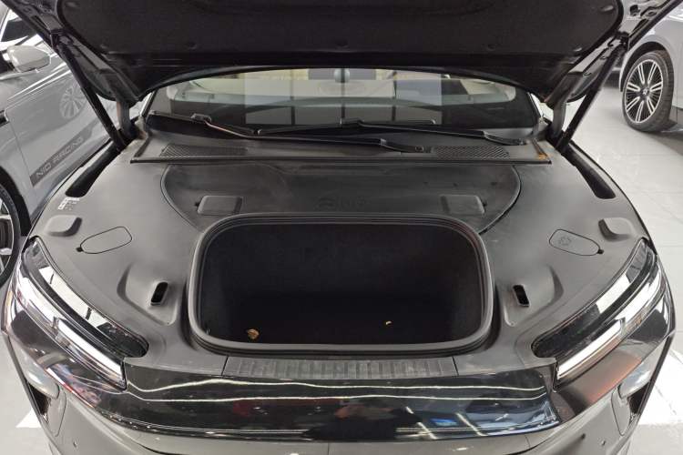 Used Nio ET9 2025 100kWh Signature Edition Engine Bay