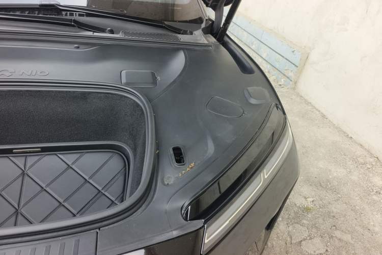 Used Nio ET9 2025 100kWh First-Edition Limited Edition Engine Bay Left