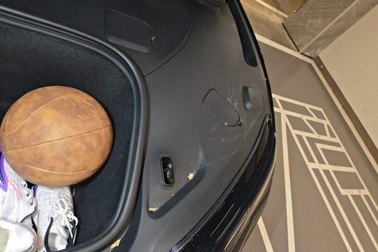 Used Nio ET9 2025 100kWh Signature Edition Engine Bay Left