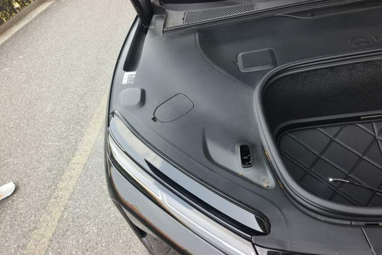 Used Nio ET9 2025 100kWh First-Edition Limited Edition Engine Bay Right