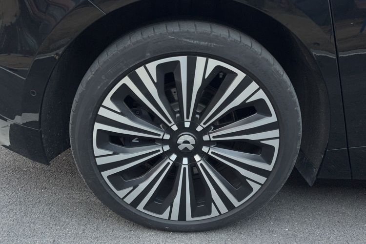 Used Nio ET9 2025 100kWh Signature Edition Exterior 2