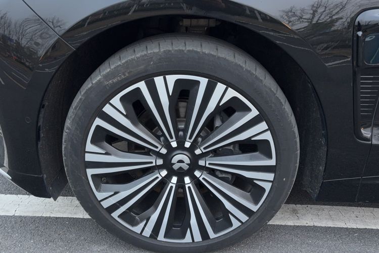 Used Nio ET9 2025 100kWh Signature Edition Exterior 4