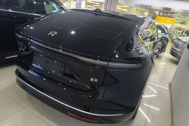 Used Nio ET9 2025 100 kWh Exterior 5
