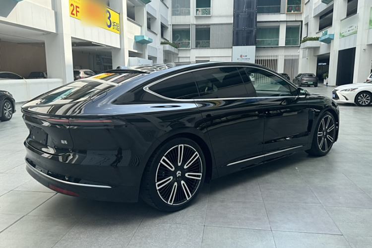 Used Nio ET9 2025 100 kWh Exterior 5