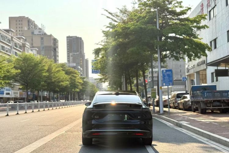 Used Nio ET9 2025 100kWh Signature Edition Exterior 6