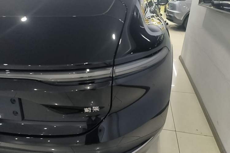 Used Nio ET9 2025 100 kWh Exterior 6