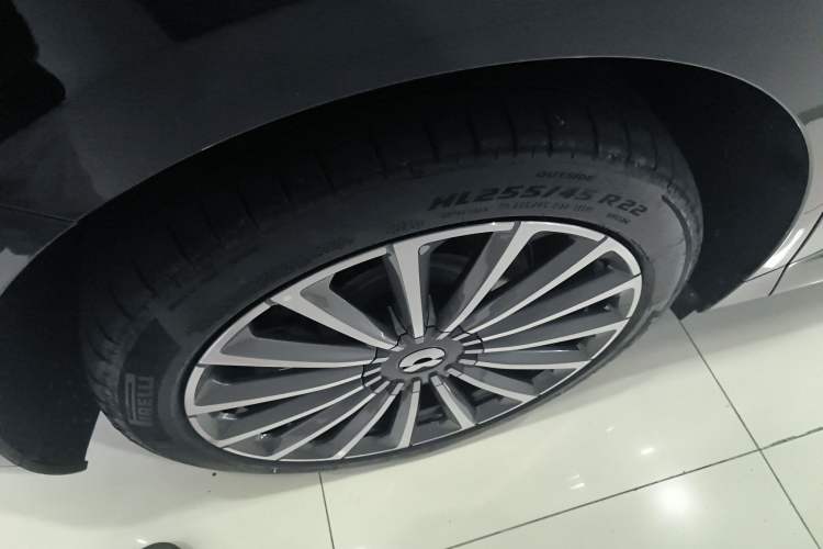 Used Nio ET9 2025 100 kWh Exterior 8