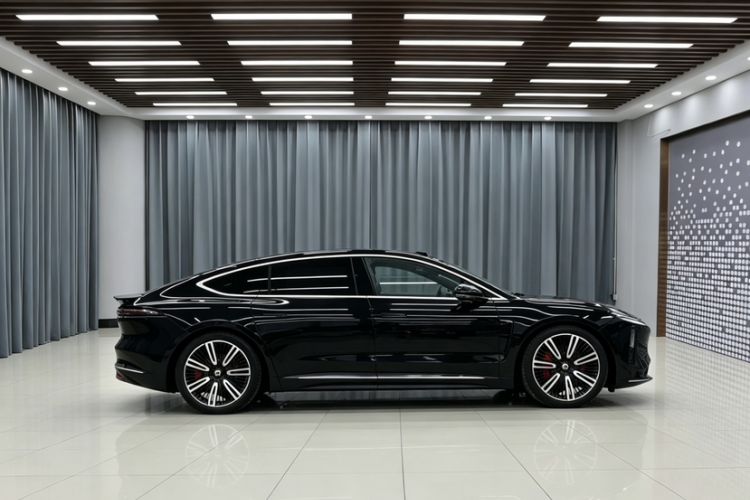 Used Nio ET9 2025 100kWh Signature Edition Exterior 9