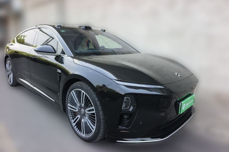 Used Nio ET9 2025 100kWh First-Edition Limited Edition Front Right 45 Deg