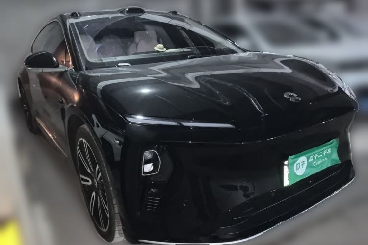 Used Nio ET9 2025 100kWh Signature Edition Front Right 45 Deg