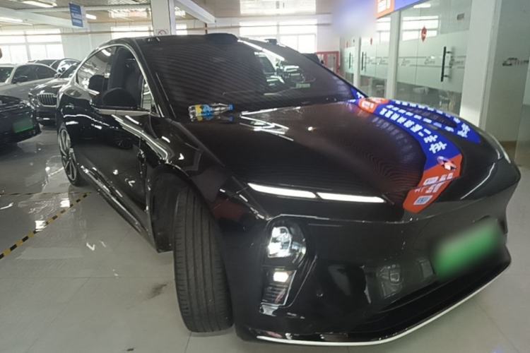 Used Nio ET9 2025 100 kWh Front Right 45 Deg
