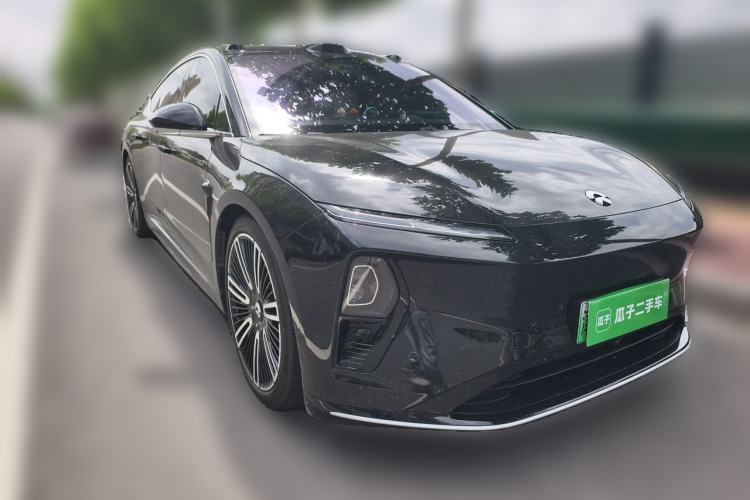 Used Nio ET9 2025 100kWh Signature Edition Front Right 45 Deg
