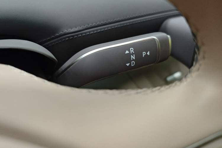 Used Nio ET9 2025 100kWh Signature Edition Gear Lever