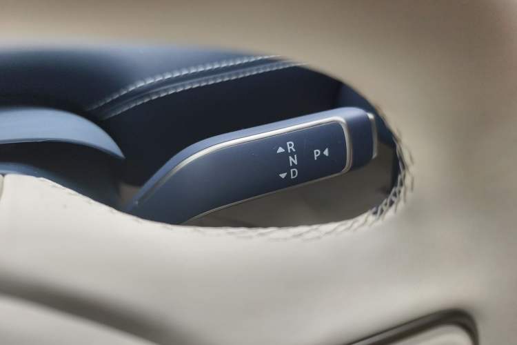 Used Nio ET9 2025 100kWh Signature Edition Gear Lever