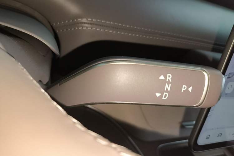 Used Nio ET9 2025 100kWh Signature Edition Gear Lever