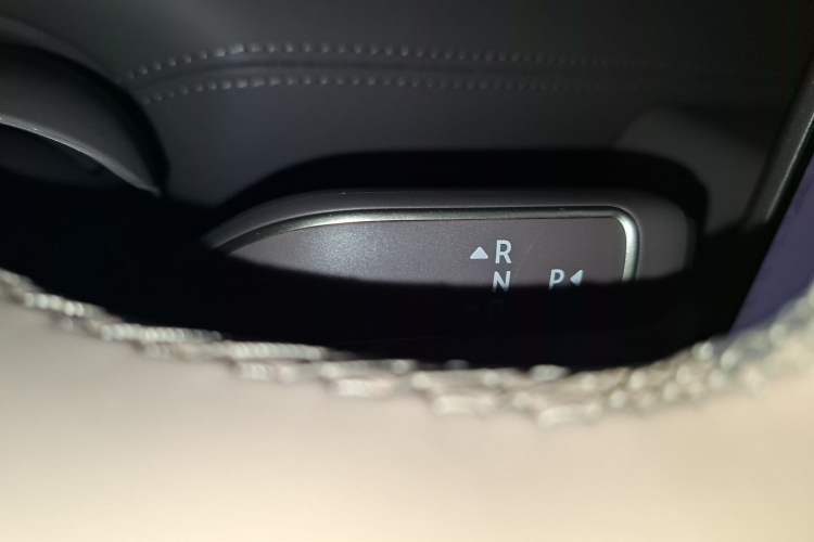 Used Nio ET9 2025 100kWh Signature Edition Gear Lever