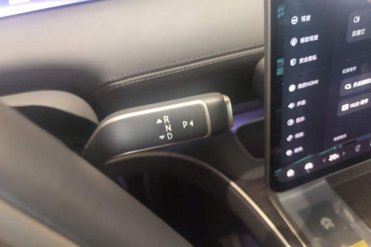 Used Nio ET9 2025 100 kWh Gear Lever