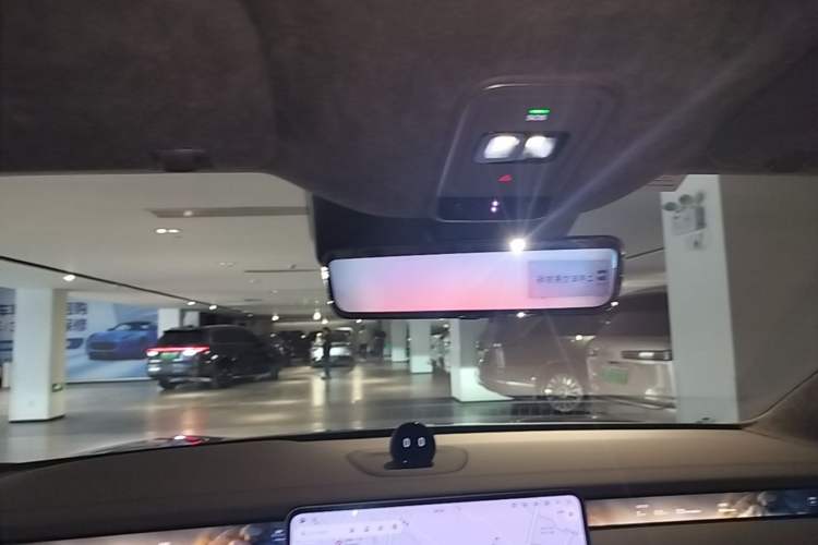 Used Nio ET9 2025 100kWh Signature Edition Headliner